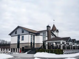 Za Povodom Hotel