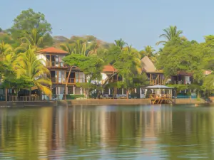 Boca Olas Resort Villas