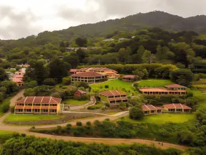 Hotel de Montaña Monteverde
