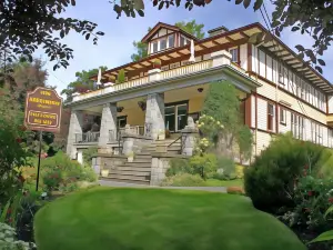 Abbeymoore Manor