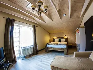 Agate Hotel