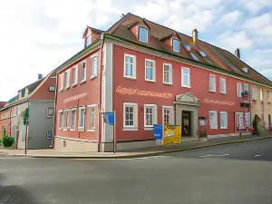 Schwarzer Adler