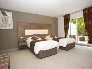 레 바스티데스 뒤 가포