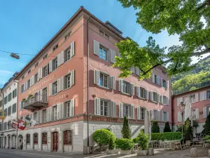 斯特恩羅曼蒂克酒店