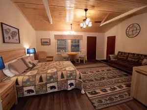 The Snowshoe Lodge