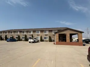 Clarion Hometown Inn