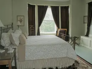 Franklin Manor