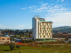 Breaking Business Hotel