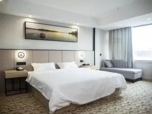 Jinshiyuan Theme Hotel (Shangqiu Zhecheng Bus Station)