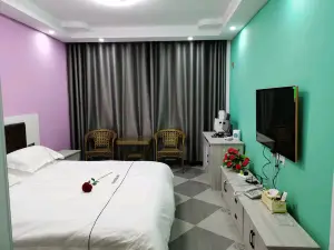Jinghui Shuiyue Holiday Hotel