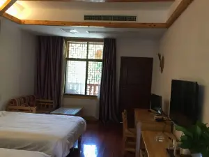 DiSun Inn