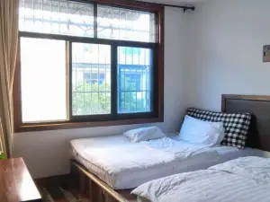Kaifeng Family Hotel