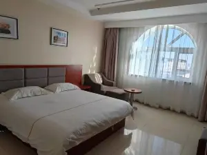 Huayu Hotel