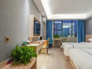 Longqiao Hotel (Yichang Yiting Three Gorges Airport)