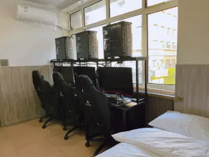 Meteor Esports Hotel (Pedestrian Street Store)