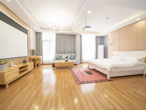 Xiajiang Mujing Creative Hotel