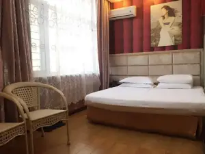 Tongjiang Wanxin Business Hotel