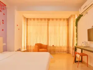 7 Days Inn (Weishi Renmin Road)