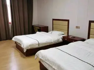 Changge Xingang Express Hotel