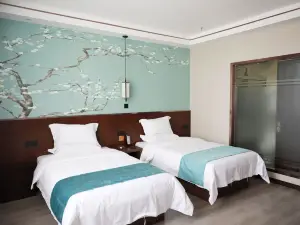 Huaxuan Hotel (Zuoquan Station Branch)