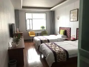 隆徳潤濟ビジネスホテル