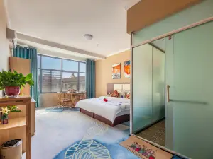 Fengqiu Runhe Hotel