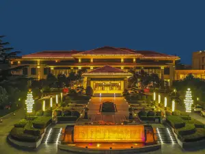 三門峡天鵝湖国際ホテル（天鵝湖湿地公園）