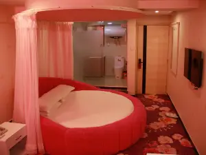 Dongfang Times Theme Hotel in Huangqi