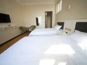Yijun Xinkang Hotel