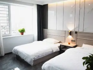 Jianping Jiajia Hotel