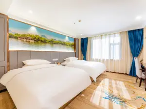 Golden Oriental Business Hotel