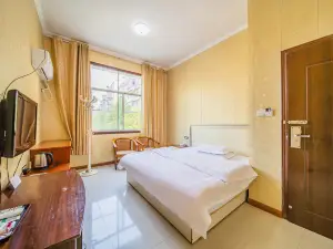 Huaihua Nature Hotel