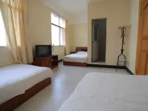 Meng Companion Ling Hotel