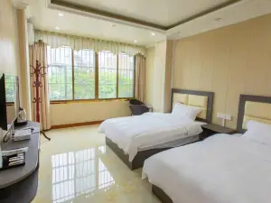 Zhuoqi Business Hotel