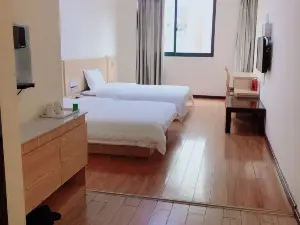 7 Days Inn (Qingjiang Hualang)