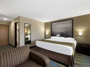 The Inn&Suites SW Omaha