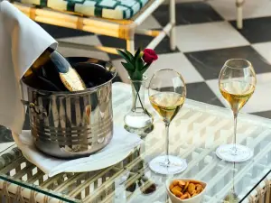 더 퍼스트 원 부티크 호텔