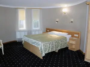 Hotel Shahristan