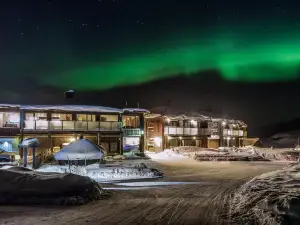 Arctic Lodge
