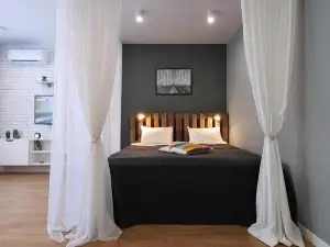 Suffix Hostel (Суффикс)