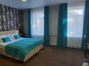 Петровский Двор