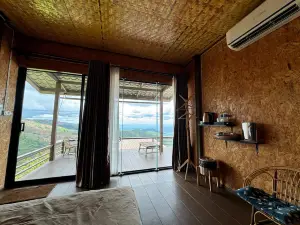 Hippo Homestay