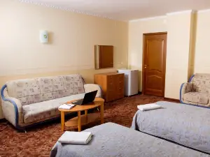 Hotel Epos
