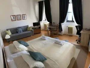 Hotel U Apostola