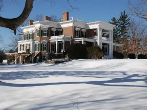 Rockwood Manor Bed & Breakfast