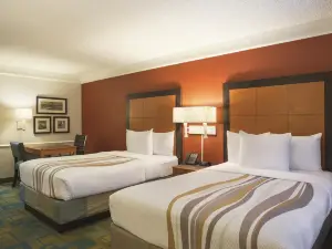 ลากินตาอินน์ บายวินด์แฮม ซานดิเอโก ชูลา วิสตา