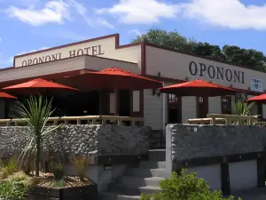 Opononi Hotel