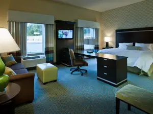 Hampton Inn & Suites Denison