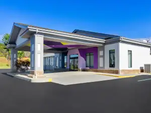 Spark by Hilton Daleville Roanoke North