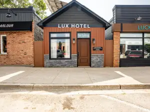 Lux Hotel